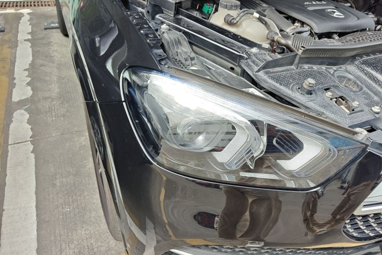 Mercedes-Benz GLE Class New Energy 2021 car image #8