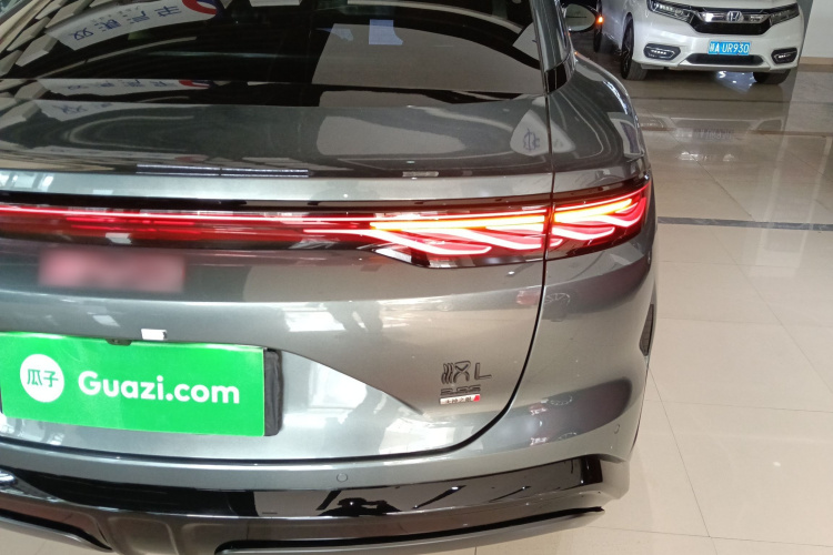 BYD HanL 2025 car image #8