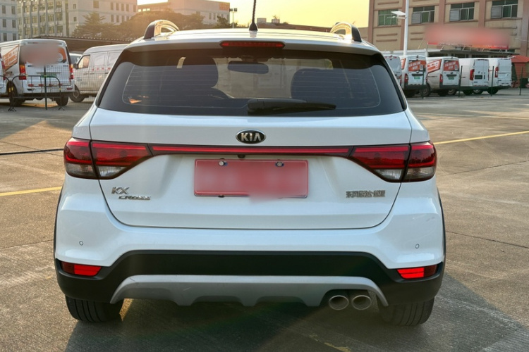 Kia Rio Cross 2018 car image #8