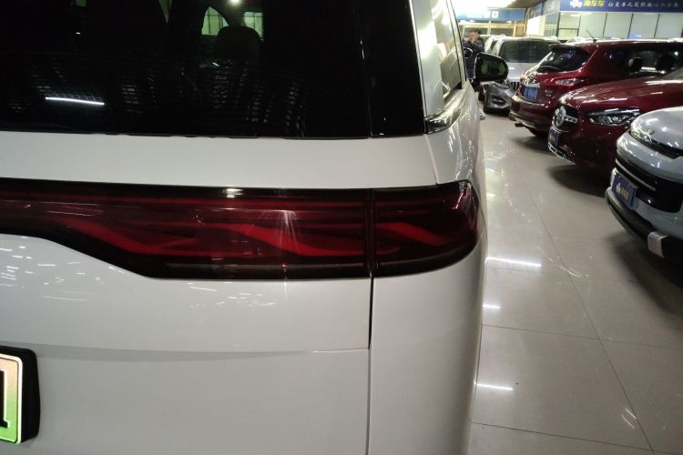 BYD Xia 2024 #8 BYD Xia 2024 immagine di auto #8