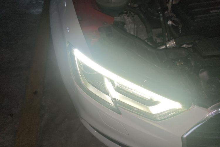 Audi A3 2018 car image #8