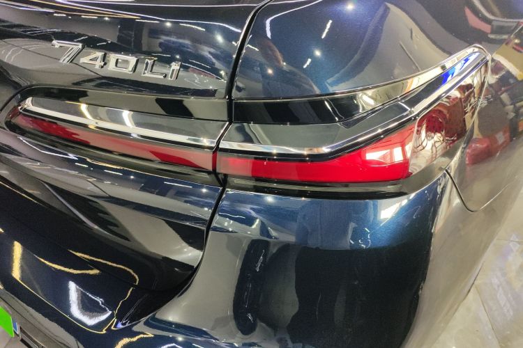 BMW 7 Series 2023 #8 BMW 7 Series 2023 car image #8