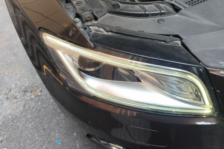 Audi Q5 2017 car image #8