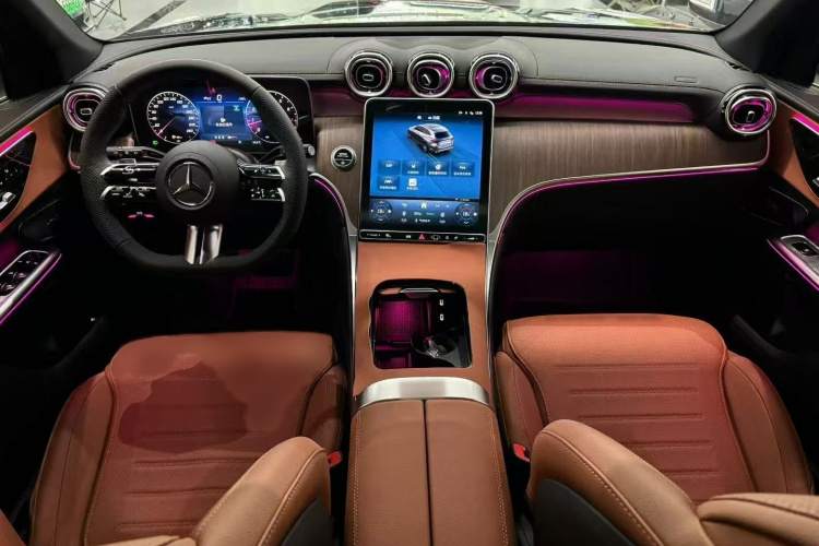 Mercedes-Benz GLC Class 2025 car image #8