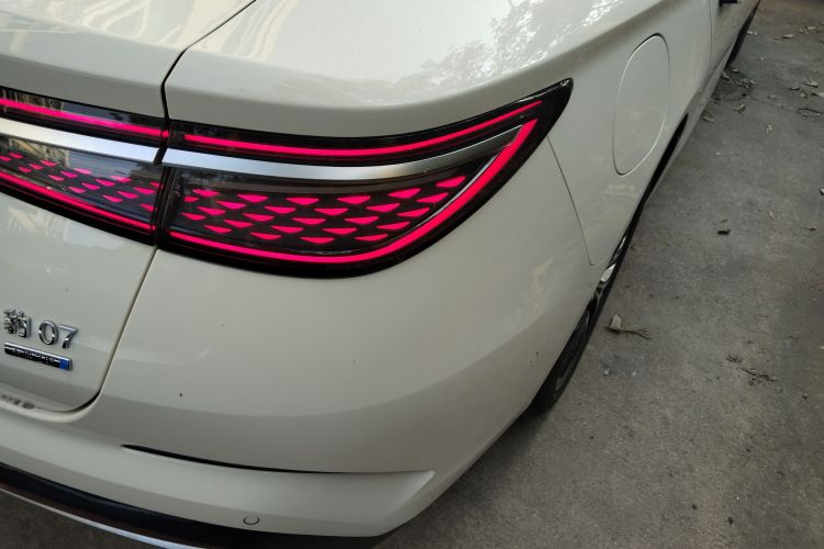 BYD Seal 07 DM-i 2025 car image #8