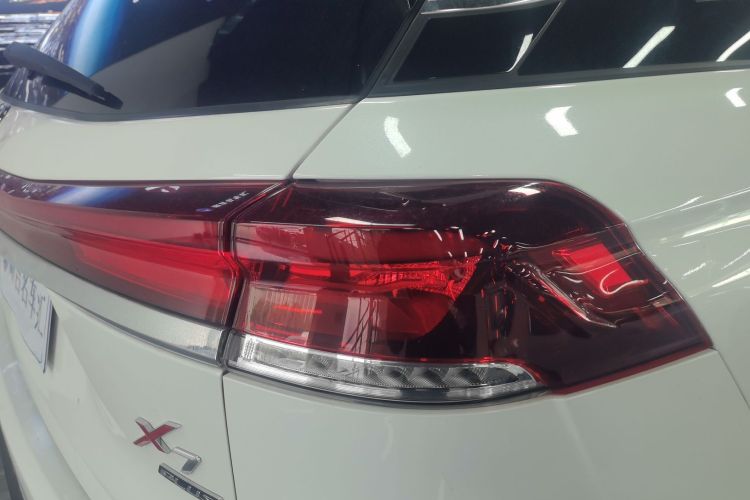 Changan X7 PLUS 2024 car image #8