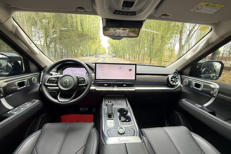 Tank 400 New Energy 2025 immagine di auto #8