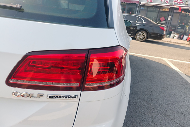 Volkswagen Golf Sportsvan 2016 imagem de carro #8