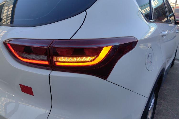 X70M 2022 car image #8