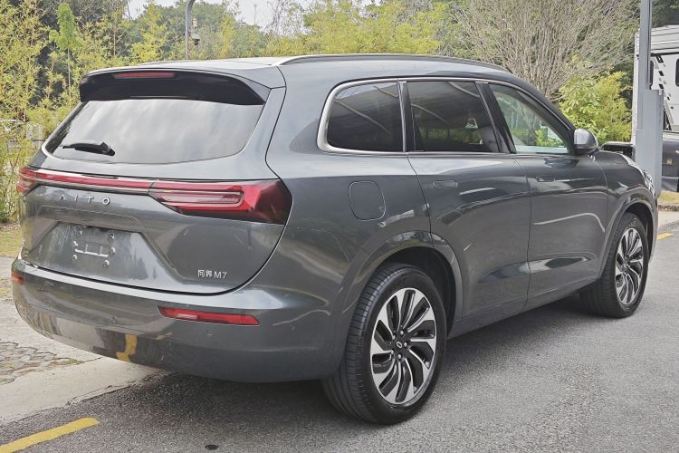 2022 #8 2022 car image #8