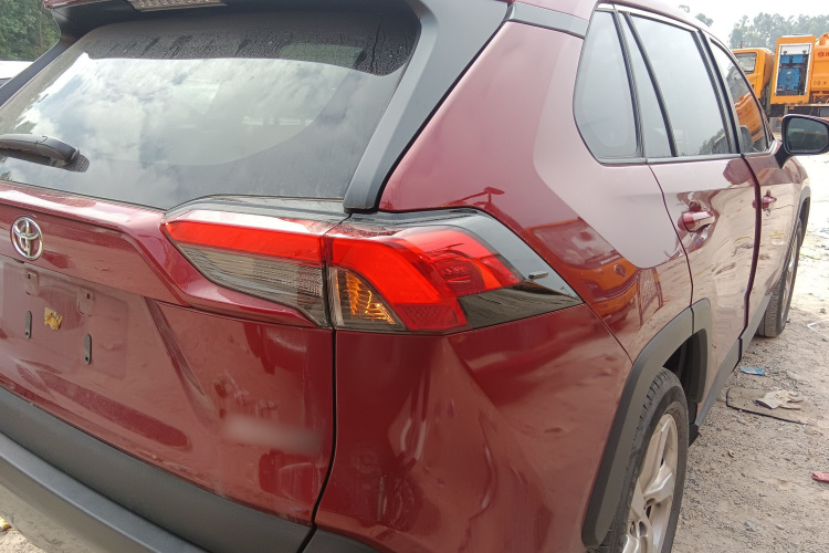 Toyota RAV4 2020 car image #8