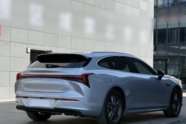 哪吒汽车 哪吒S猎装 2025 汽车图片 #8