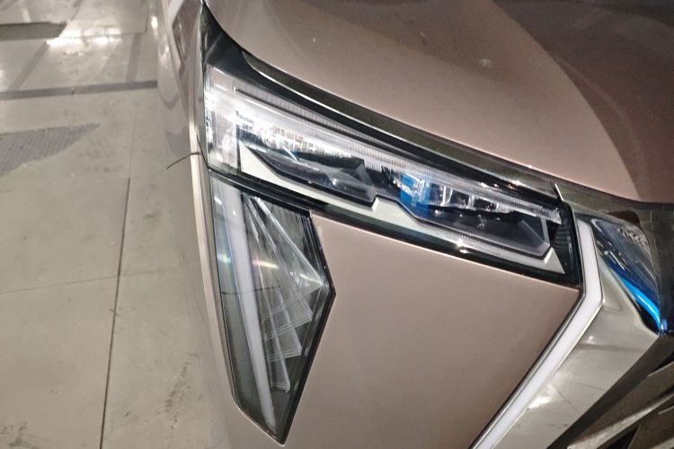 GAC Trumpchi M8 2023 #8 GAC Trumpchi M8 2023 car image #8