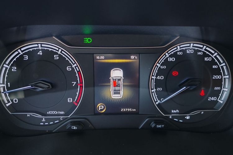 GEELY Vision X6 2022 car image #8