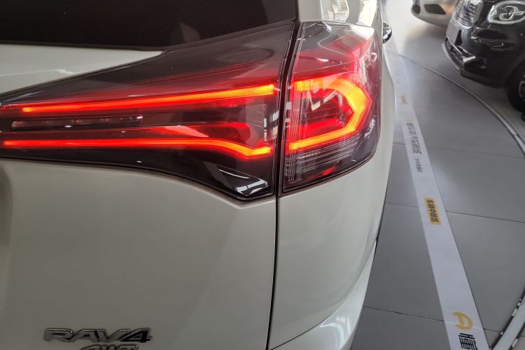 RAV4荣放 2017 汽车图片 #8