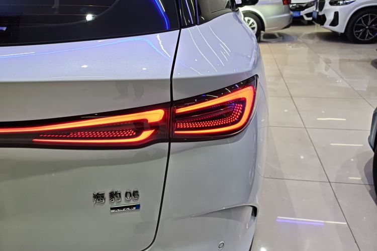 BYD Seal 06 DM-i 2025 #8 BYD Seal 06 DM-i 2025 immagine di auto #8