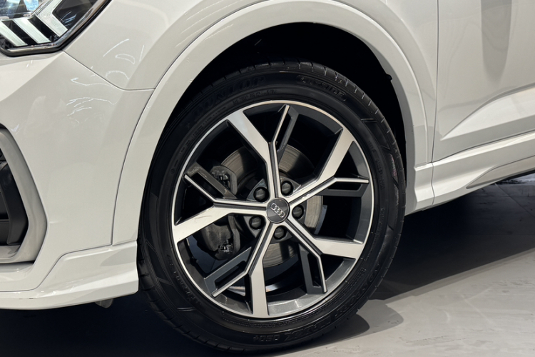 Audi Q3 Sportback 2021 car image #8