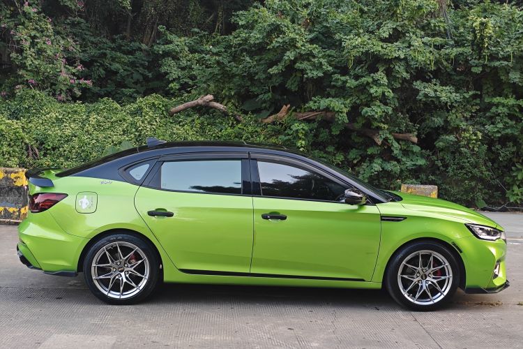 MG 6 New Energy 2020 car image #8