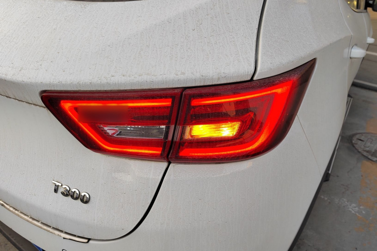 Zotye T300 2017 изображение автомобиля #8