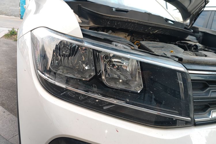 Volkswagen T-Cross 2022 car image #8