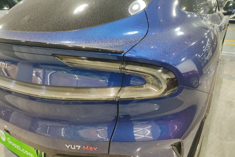 MI YU7 2025 car image #8