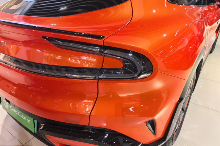 MI YU7 2025 car image #8