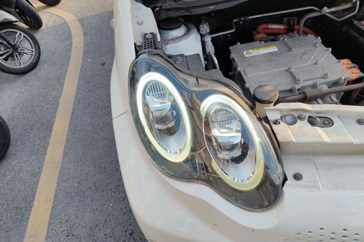 BYD e1 2019 #8 BYD e1 2019 car image #8