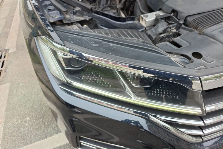 Volkswagen Touareg 2019 car image #8