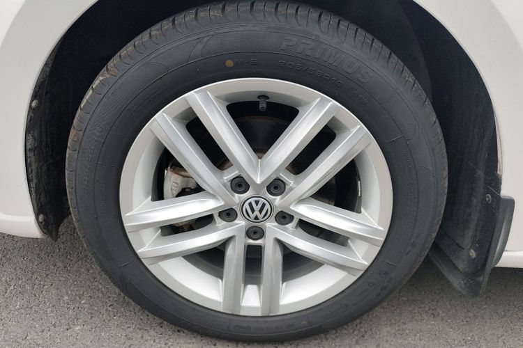 Volkswagen Gran Lavida 2018 immagine di auto #8