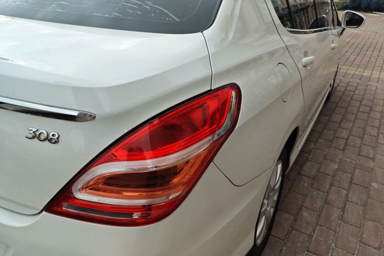 Peugeot 308 2016 imagen de coche #8