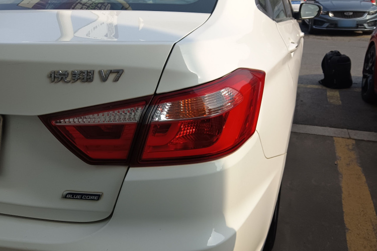 长安 悦翔V7 2017 汽车图片 #8