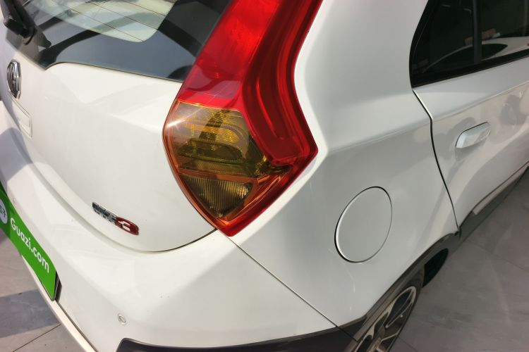 MG 3 2017 car image #8