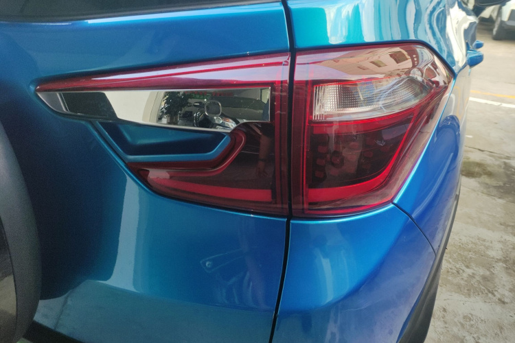 BYD Yuan New Energy 2018 #8 BYD Yuan New Energy 2018 car image #8