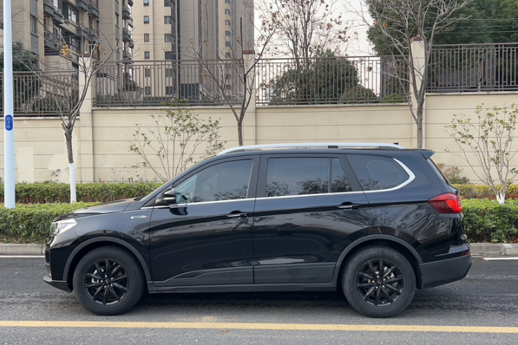 SWM斯威汽车 SWM斯威G05 2023 汽车图片 #8