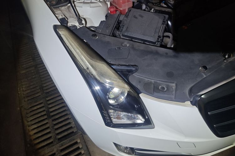 2015 car image #8