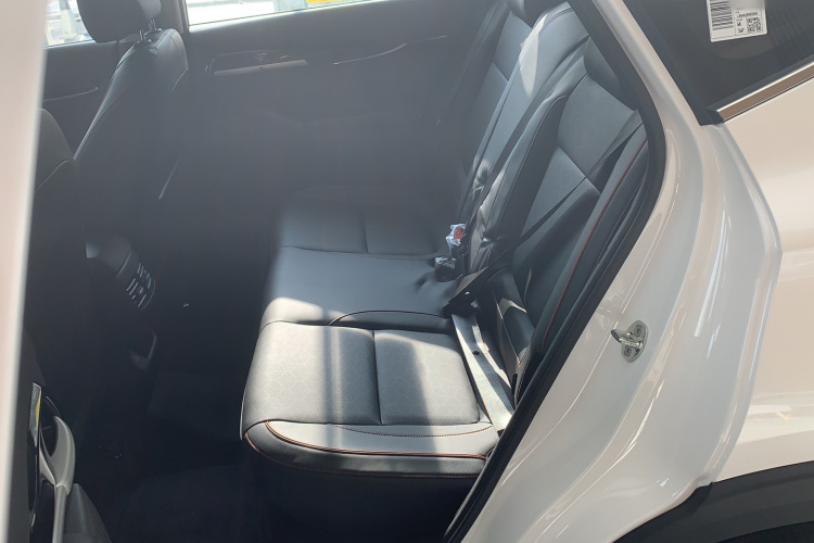 起亚 赛图斯 汽车图片 #8