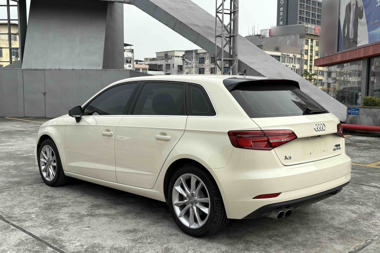 Audi A3 2018 car image #8