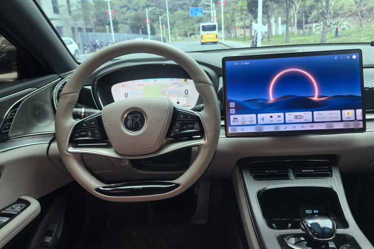 BYD Han 2024 #8 BYD Han 2024 car image #8