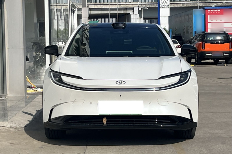 Toyota bZ5 2025 car image #8