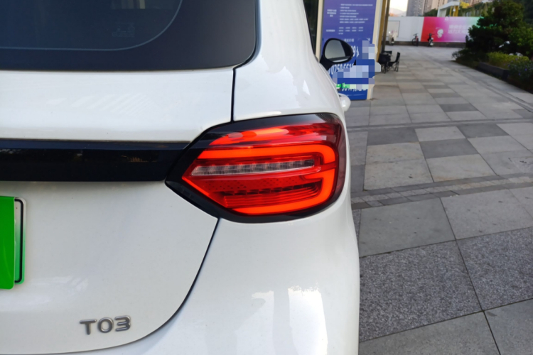 零跑汽车 零跑T03 2024 汽车图片 #8