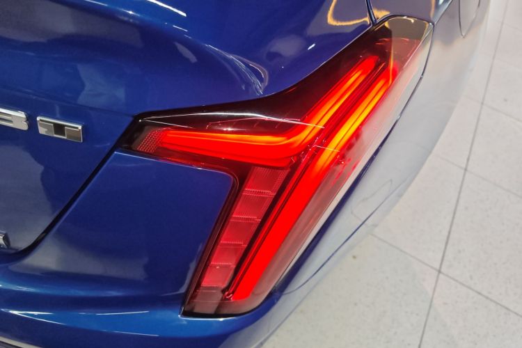 2021 car image #8