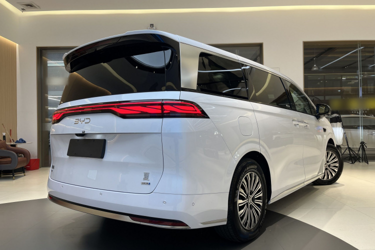 BYD Xia 2025 #8 BYD Xia 2025 immagine di auto #8