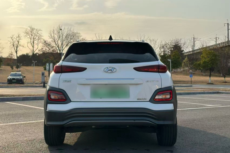 Hyundai Kona EV 2021 #8 Hyundai Kona EV 2021 car image #8
