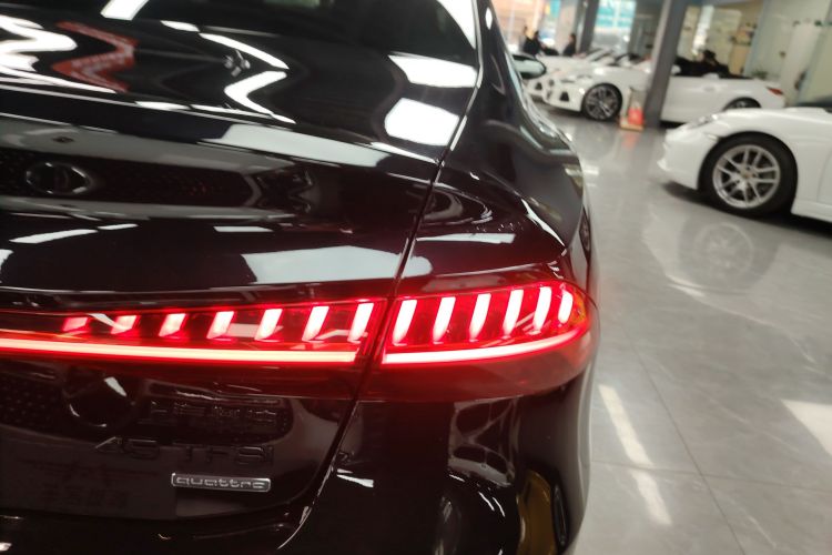 Audi A7L 2024 car image #8