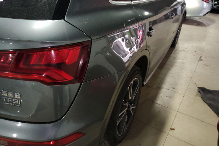 Audi Q5L 2020 car image #8