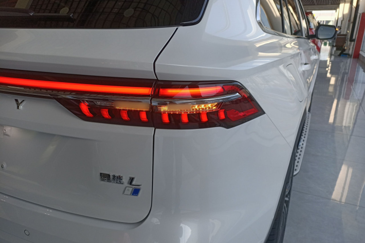 GEELY Monjaro 2025 car image #8
