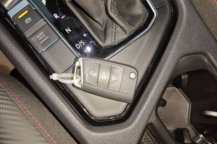 Volkswagen Tiguan X 2023 #8 Volkswagen Tiguan X 2023 car image #8