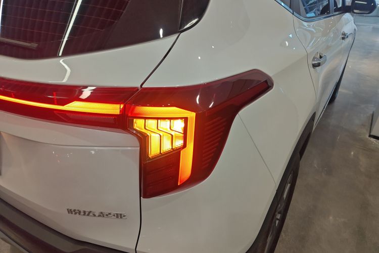 Kia Seltos 2025 car image #8