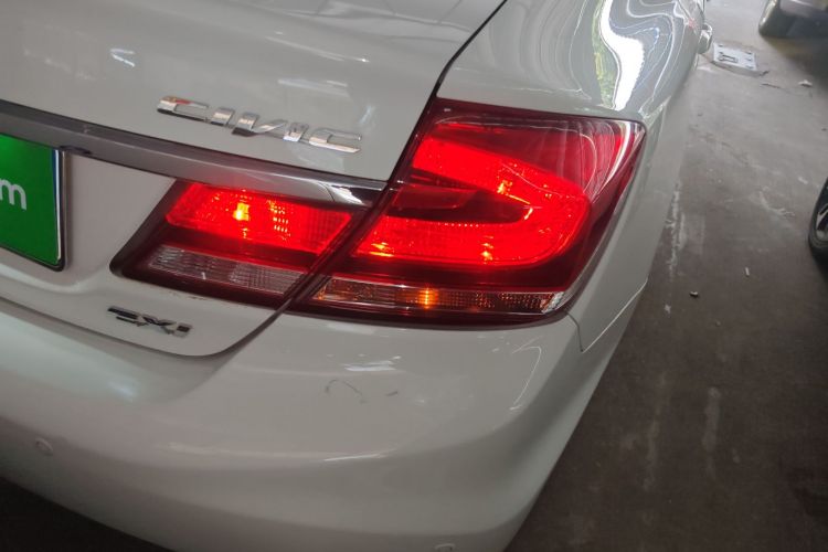 Honda Civic 2016 car image #8