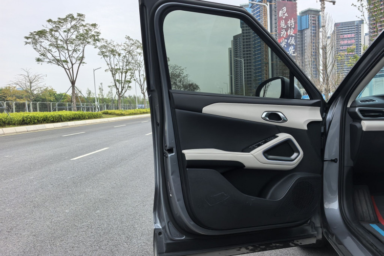 BYD YuanUP 2024 #8 BYD YuanUP 2024 car image #8